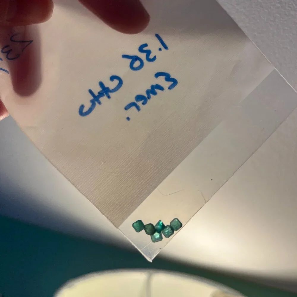 6 loose emeralds, 1.36 total carats - Picture 1 of 3